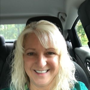 Meet your Posher, Renee